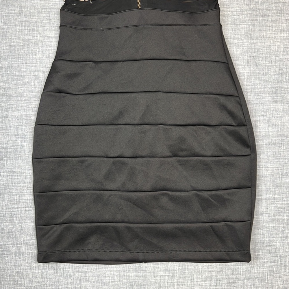 Black & Nude Lace Illusion Bodycon Dress Juniors Size Medium Prom Homecoming - Picture 5 of 9